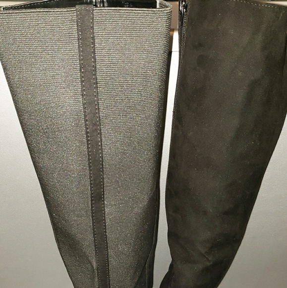 Boots - Picture 3 of 8